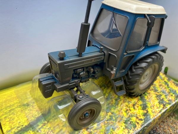 Lightly weathered Britains Ford 6600 bubble cab tractor conversion 1:32 scale BOXED 43308