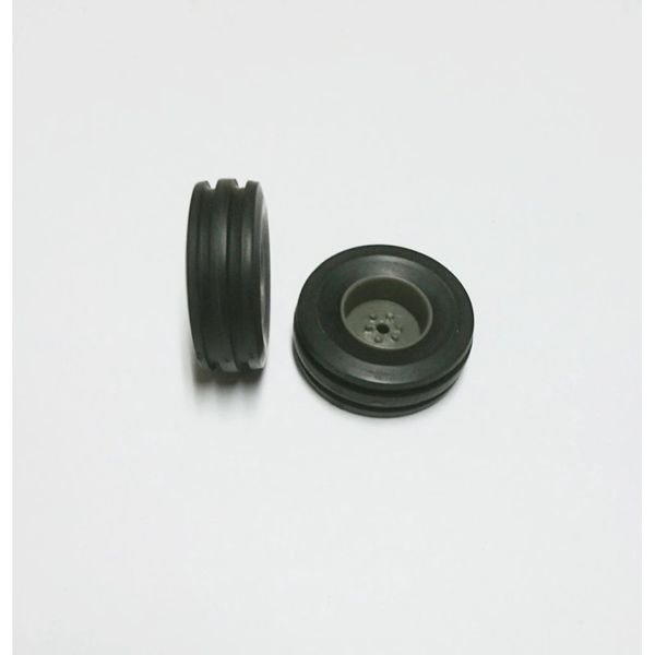 04284 Set of 2 Front axle wheels 28.5mm x 10.5mm Type 4 Artisan32 farm machinery 1:32 scale