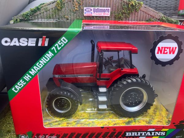 43417 Britains CASE Magnum 7250 Tractor 1:32 scale New Limited Edition