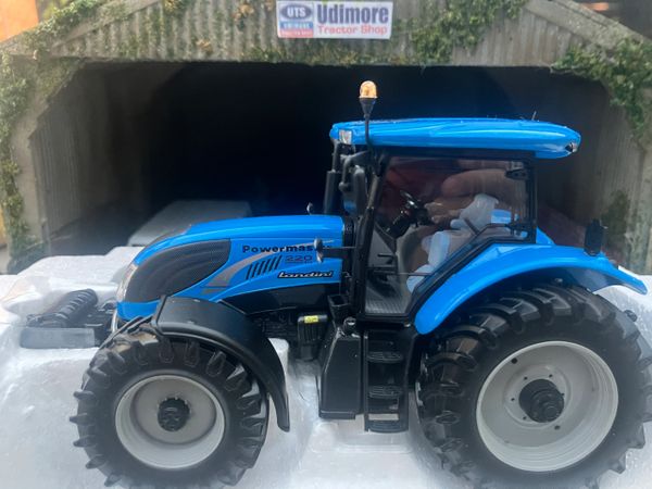 Obsolete Universal Hobbies Landini Powermaster 220 Tractor 1:32 Dealer Box