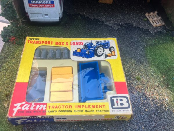 Britains Tipping Transport Box & loads set 1:32 scale boxed 9545