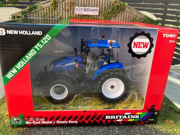 43400 Britains New Holland T5.120 Tractor 1:32 BOXED