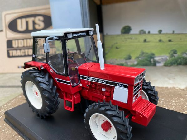 REP063 Replicagri International 1055 tractor 1:32 scale Boxed