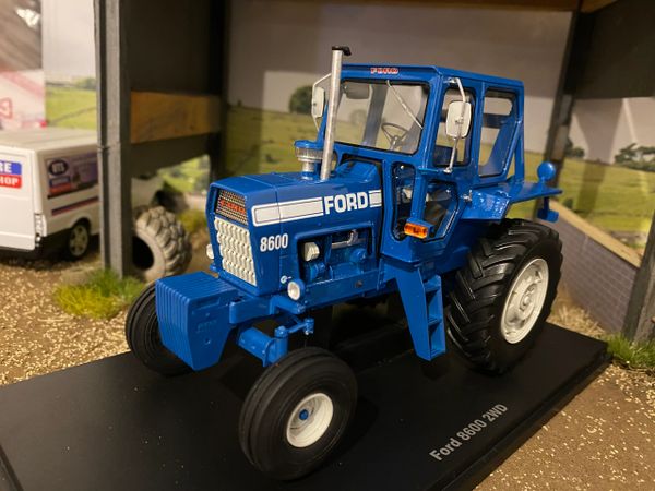 Ford 8600 2wd Tractor Limited Edition Stunning in 1:32 scale VKA Models