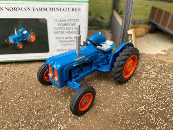 Scratch built Brian Norman Farm Miniatures Fordson Dexta Tractor 1:32 Scale