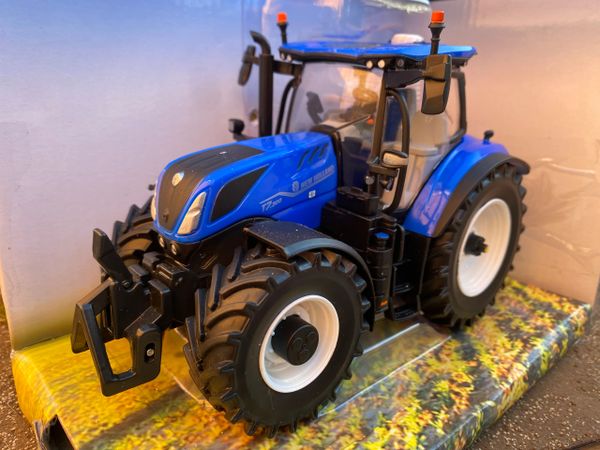 New Holland T7.300 Tractor Conversion 1:32 scale