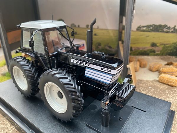 BLACK County 1884 Tractor Conversion 1:32 scale