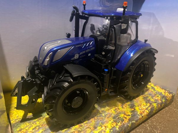 New Holland T7.300 Blue Power Tractor black wheels Conversion 1:32 scale