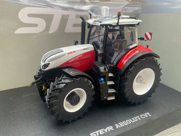 UH6464 Universal Hobbies Steyr 6280 Absolut CVT Tractor 1:32 scale Boxed