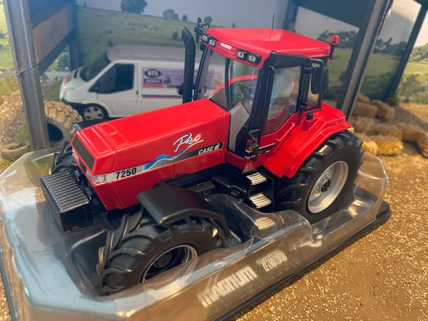 REP090 Replicagri CASE IH Magnum 7250 Pro tractor 1:32 scale Boxed