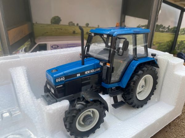 New Holland 6640 SLE 4wd Tractor Conversion Blue roof 1:32 scale