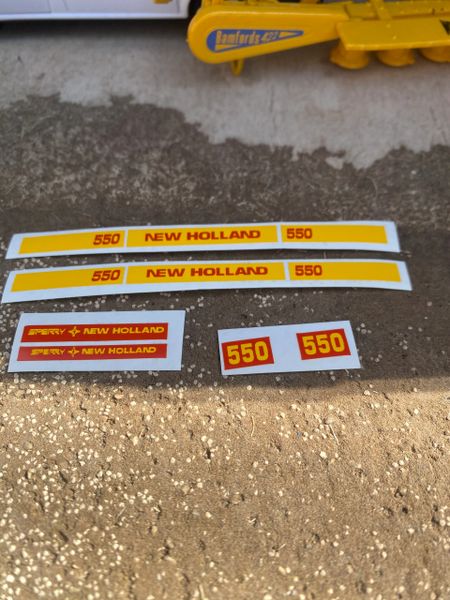 1:32 scale High quality vinyl 10 sticker set x New Holland 550 Forage Harvester Tractor combine trailer farm machinery decals