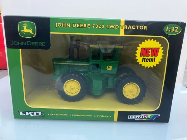 15610 Vintage Britains John Deere 7020 4wd Tractor 1:32 scale