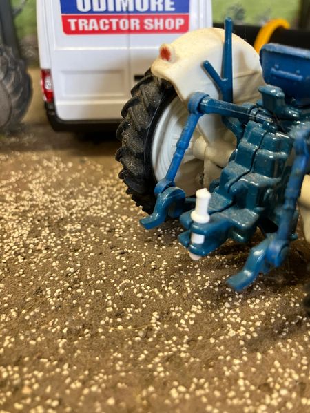 Britains Draw bar pin tow bar Ford 5000 super major Fordson DDN E27 Major Massey Ferguson 135 Tractor 1:32 scale