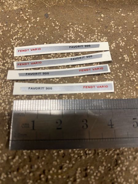 Fendt Favorit 900 Vario Tractor decals Professional pre cut High quality vinyl farm machinery decals 1:32 scale