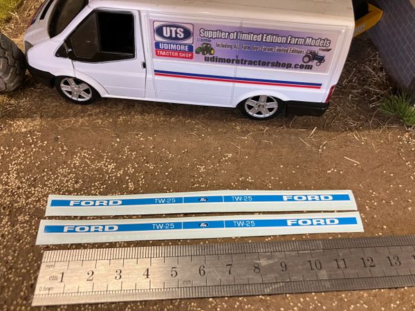 Ford TW25 mk 1 Tractor Pre cut professional High quality vinyl 4 bonnet decals farm machinery Britains decals 1:32 scale
