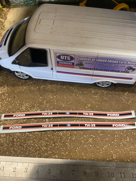 Ford TW35 Tractor Pre cut professional High quality vinyl bonnet decals farm machinery Britains decals 1:32 scale