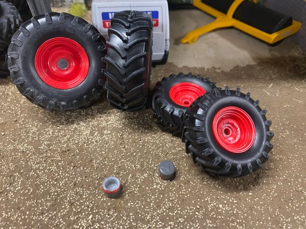 Set of 4 fendt wheels tyres 1:32 scale 60mm x 22mm , 45mm x 20mm