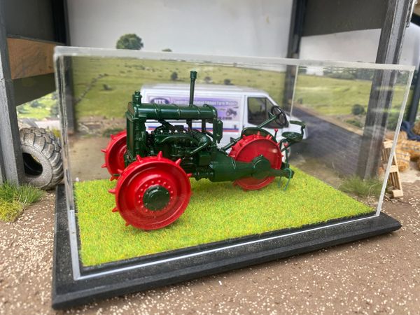 SCALEdown Handbuilt T069 1920’s GLASGOW Scottish 3 Wheeled Tractor 1:32 scale Display case COLLECTION ONLY