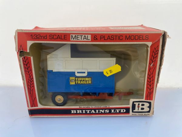 9566 Vintage Britains Blue Tipping silage trailer 1:32 scale boxed