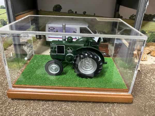 SCALEdown Handbuilt T014 Field Marshall Tractor 1:32 scale Display case COLLECTION ONLY