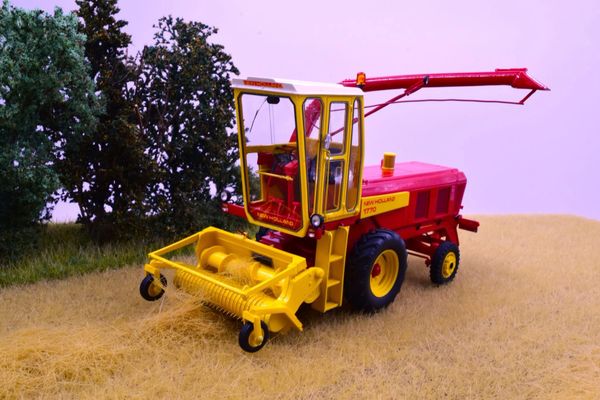 New Holland 1770 Forage Harvester Limited Edition Stunning in 1:32 scale VKA Models