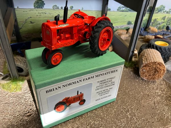 Scratch built Brian Norman Farm Miniatures Nuffield V Row Crop Tractor 1:32 Scale