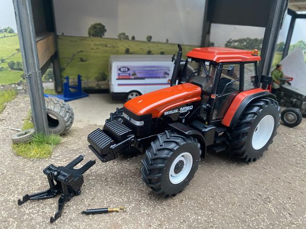 REP022 Replicagri New Holland Fiatagri M160 Tractor Boxed 1:32 scale IN STOCK