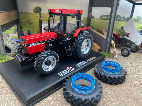 REP250 Replicagri CASE International 956 XL tractor 1:32 scale Boxed