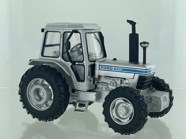 PRE ORDER Britains SILVER Ford 8700 4wd Tractor 1:32 scale New Limited Edition