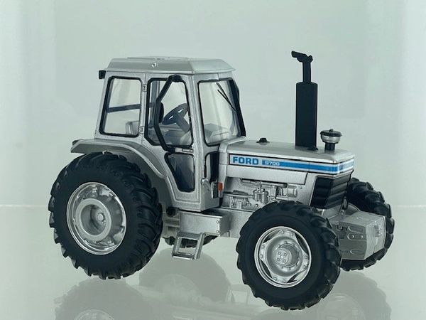 PRE ORDER Britains SILVER Ford 9700 4wd Tractor 1:32 scale New Limited Edition