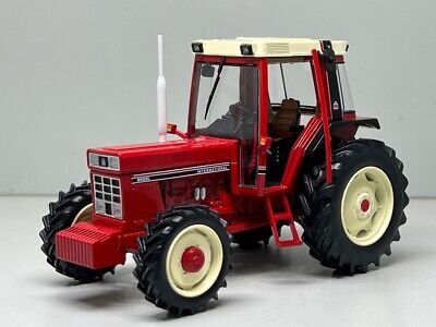 REP247 Replicagri International 955 XL 4wd tractor 1:32 scale Boxed