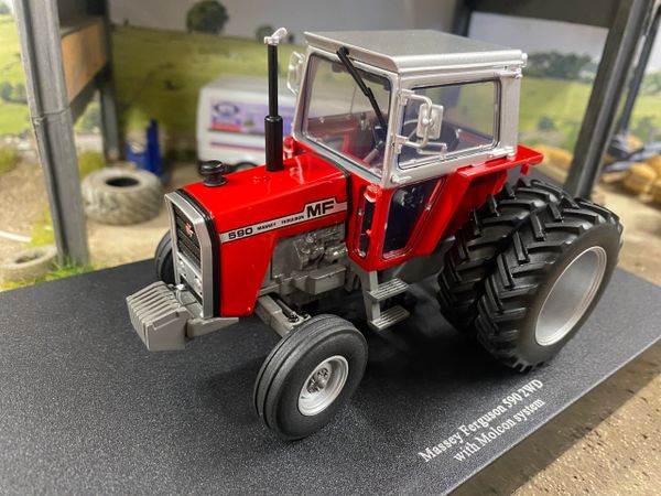 Limited Edition Universal Hobbies Massey Ferguson 590 2wd red silver cab rear Molcon duals BOXED 1:32 scale UH6768