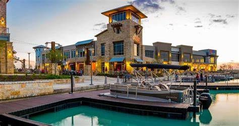 Towne_Lake_Boardwalk.jpeg