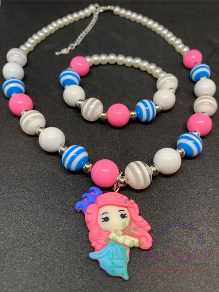 Little Dancing Girl, 1 Set of Matching Necklace + Bracelet