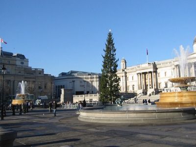 Trafalger Sq fountain