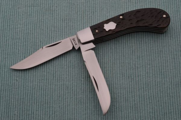 Jason Ritchie Two-Blade Jigged Bone Saddlehorn Trapper Slip-Joint Folding Knife