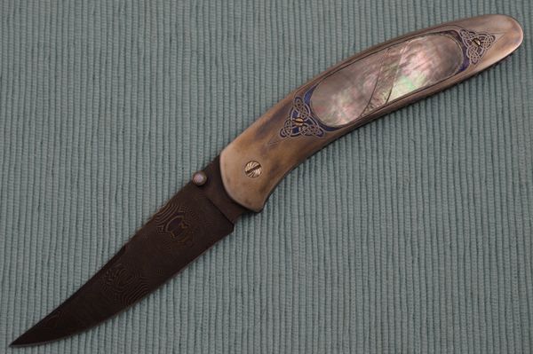 Joe Olson "Celtic Knot" Interframe Folder, Damascus, Black Lip Pearl Inlays (SOLD)