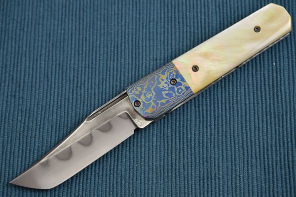 Chuck Gedraitis YAKUZA L/L Folding Knife, Hamon, Gold Lip Pearl | Windy