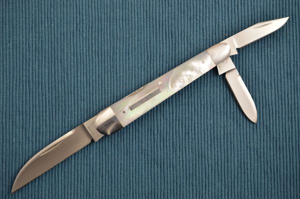 Luke Swenson Premium Pearl Lock-Back Whittler (SOLD)