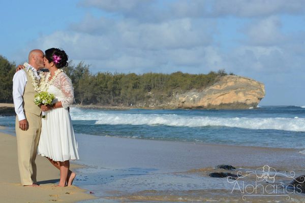 Shipwrecks Beach Kauai Wedding Leis 