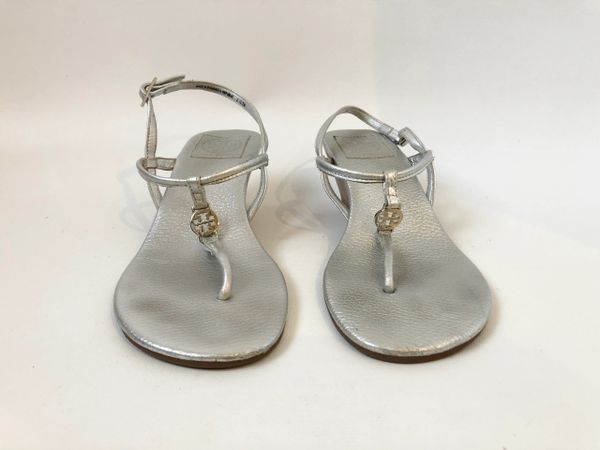 TORY BURCH SILVER T-STRAP SANDAL SIZE 7.5 | KMK LUXURY CONSIGNMENT