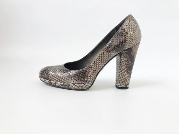 white snakeskin pumps