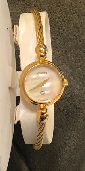 gucci 2700l