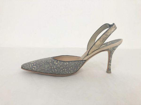 manolo blahnik slingback flat