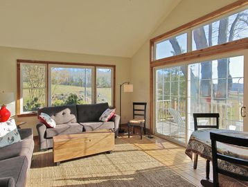 Glorious Eastern View Cabin