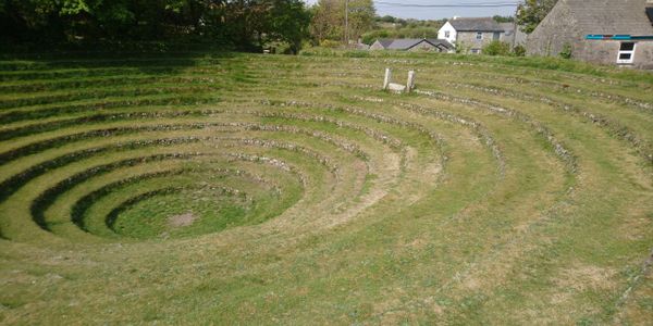 This running tour takes you through the minig trails of histic Redruth