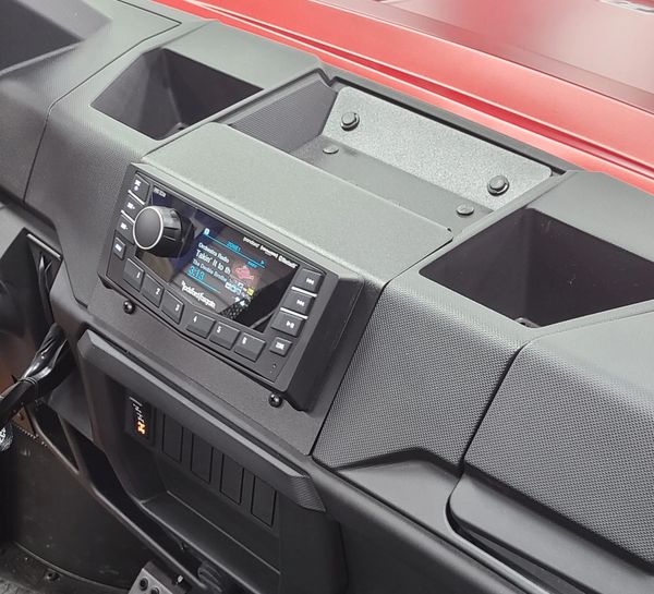2018 - 2023 Polaris Ranger XP 1000 / 1000 Dash Mounted Audio Kit - Rockford Fosgate PMX-5 Receiver - Rockford Fosgate 6.5" Speakers - FM/AM - Bluetooth - Plug and Play - 100% Weather Proof - Additional Options Available