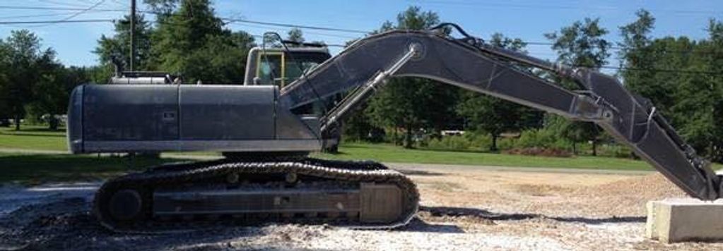 Sand blasting large equipment 