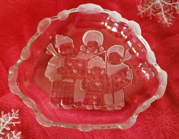 Mikasa Carolers Four Heavy Crystal Dish, Modern